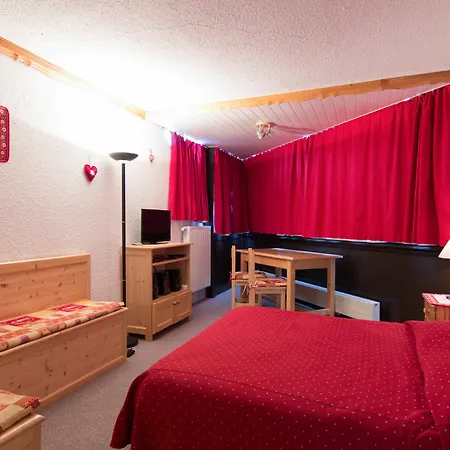 Hotell 3 Vallees 4*