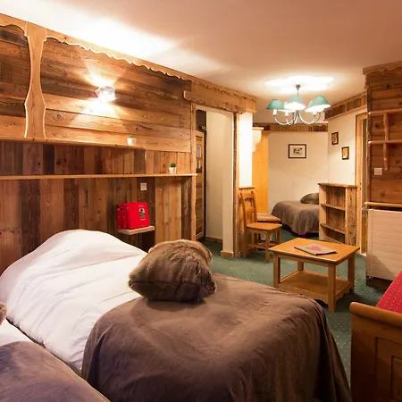 Hotell 3 Vallees 4*